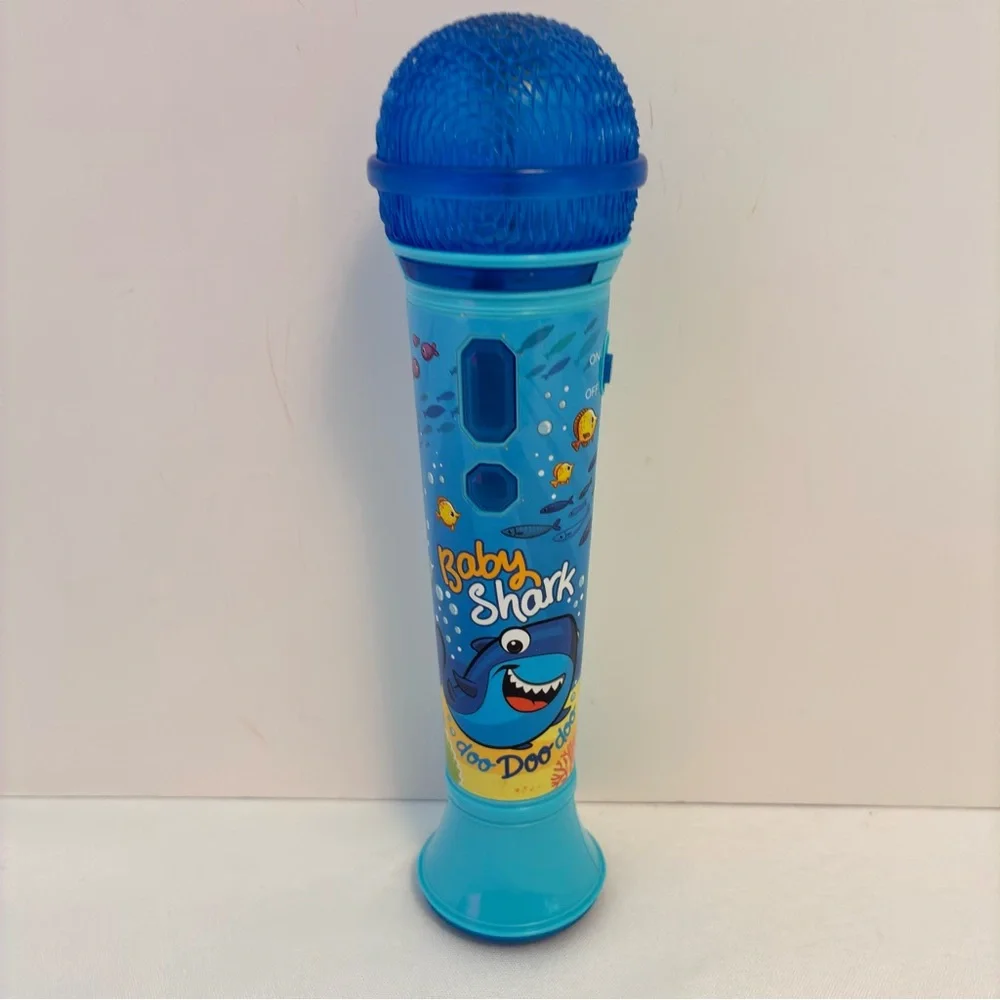 Baby Shark Musical Toy Microphone & Pinkfong Baby Shark Interactive Smartphone